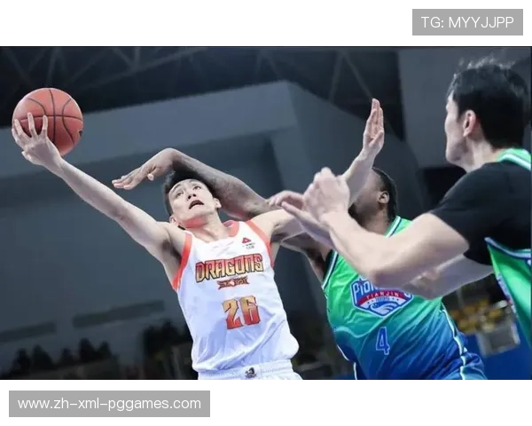 科尔CBA首秀登场八分钟表现如何虽未得分仍引发球迷关注